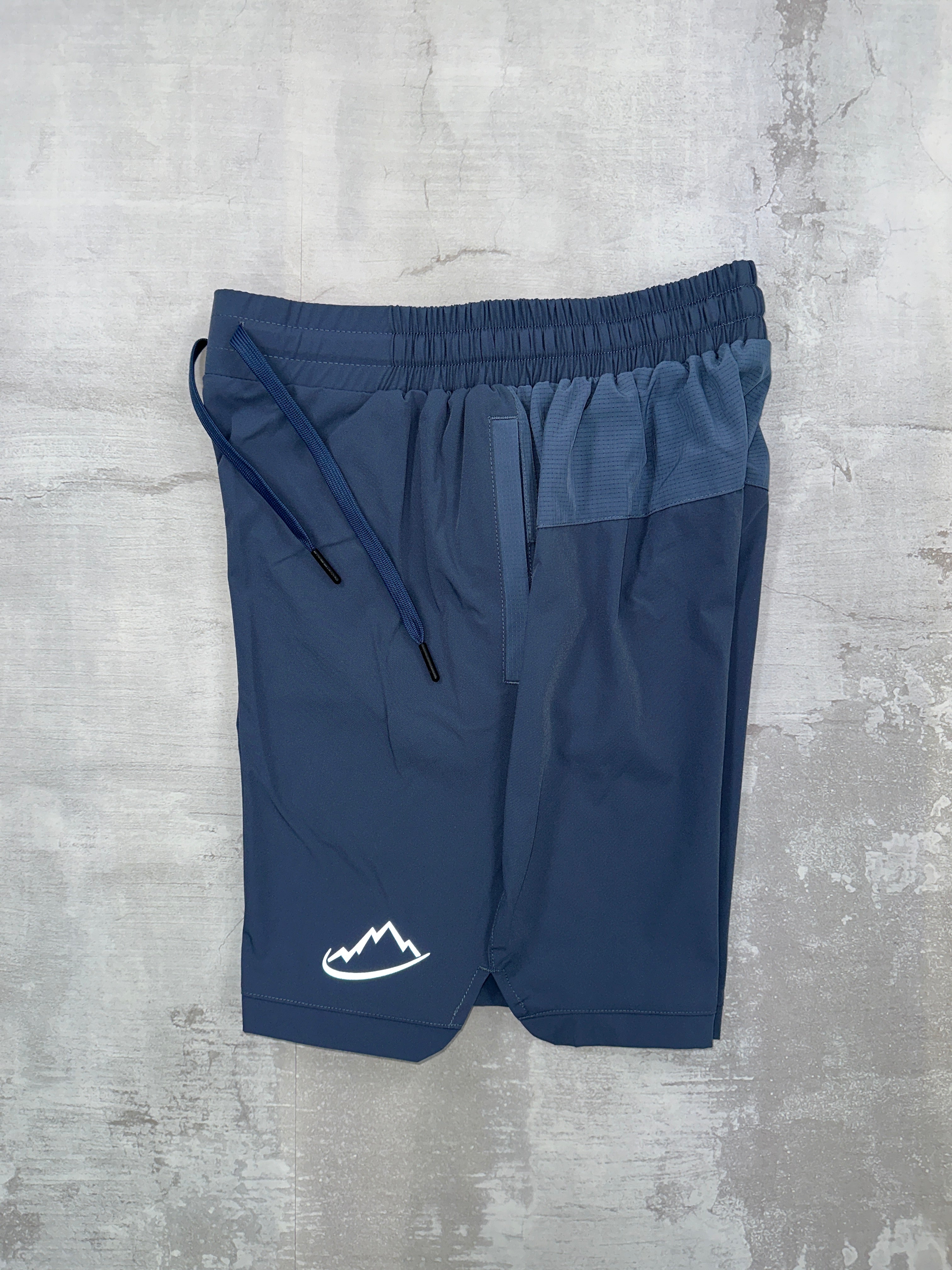 【完売品】CLUBHAUS The Crew Shorts - Navy L CLUBHAUS The Crew Shorts - Navy | CLUBHAUS | クラ