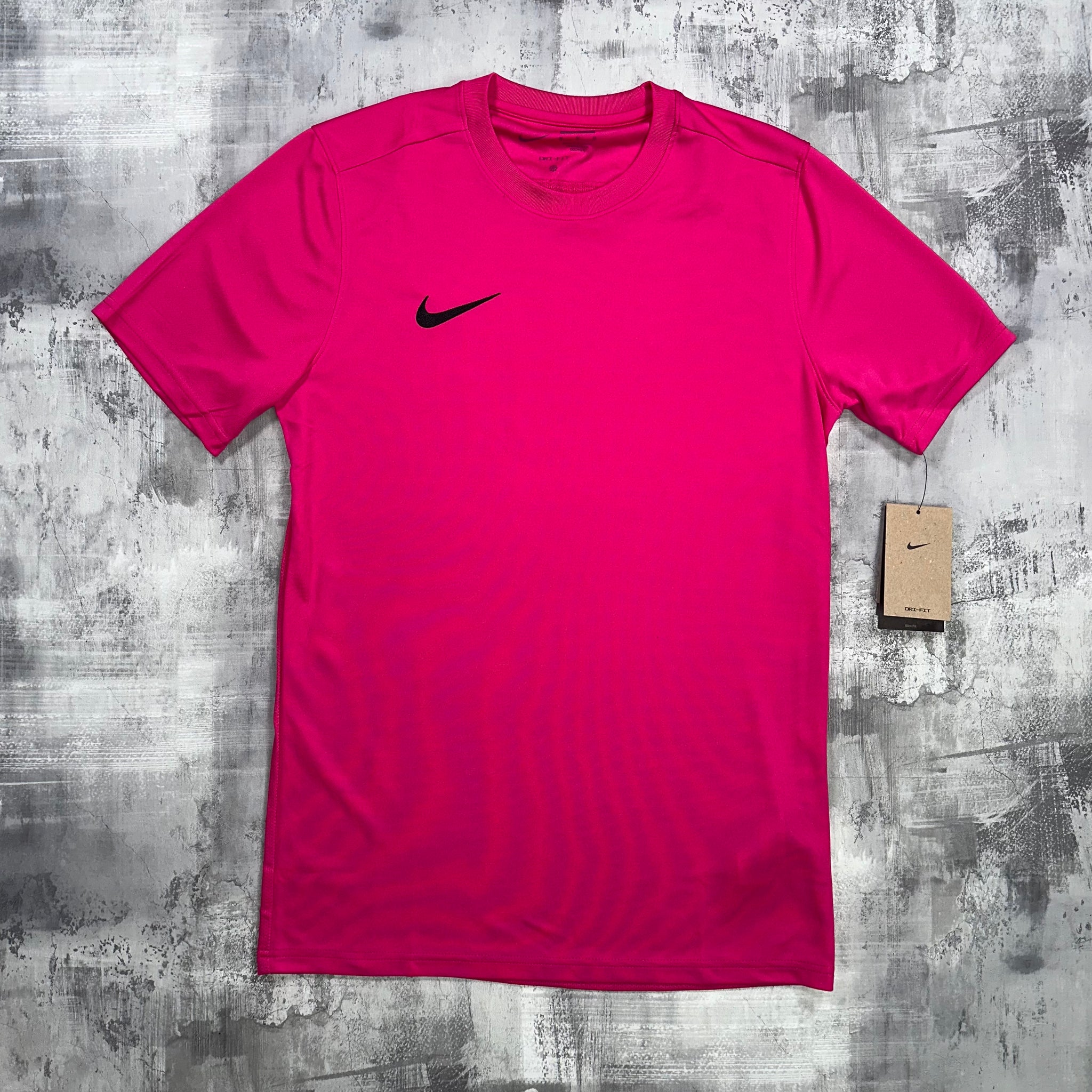 pink and black nike shirt