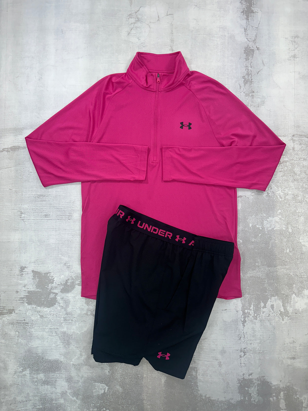 Under Armour Tech set Pink / Black - 1/2 zip and shorts