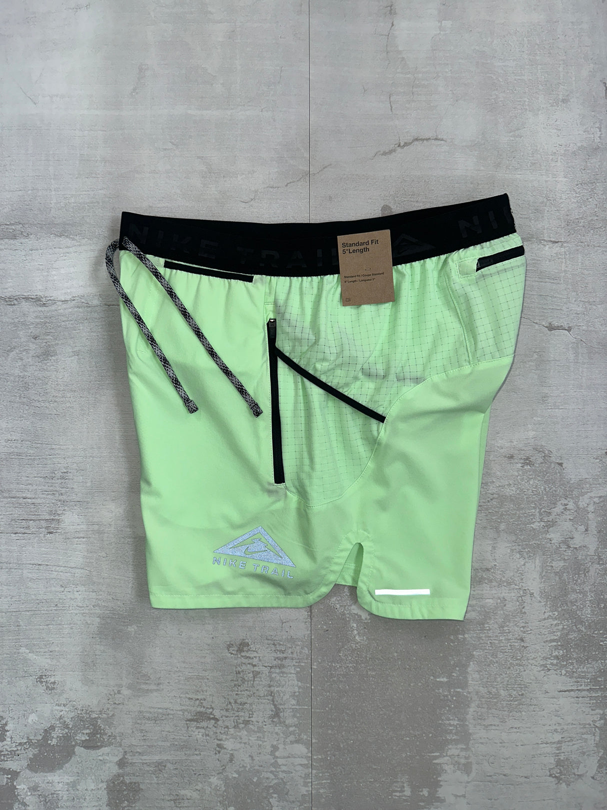 Nike Trail Stride shorts Ghost Green