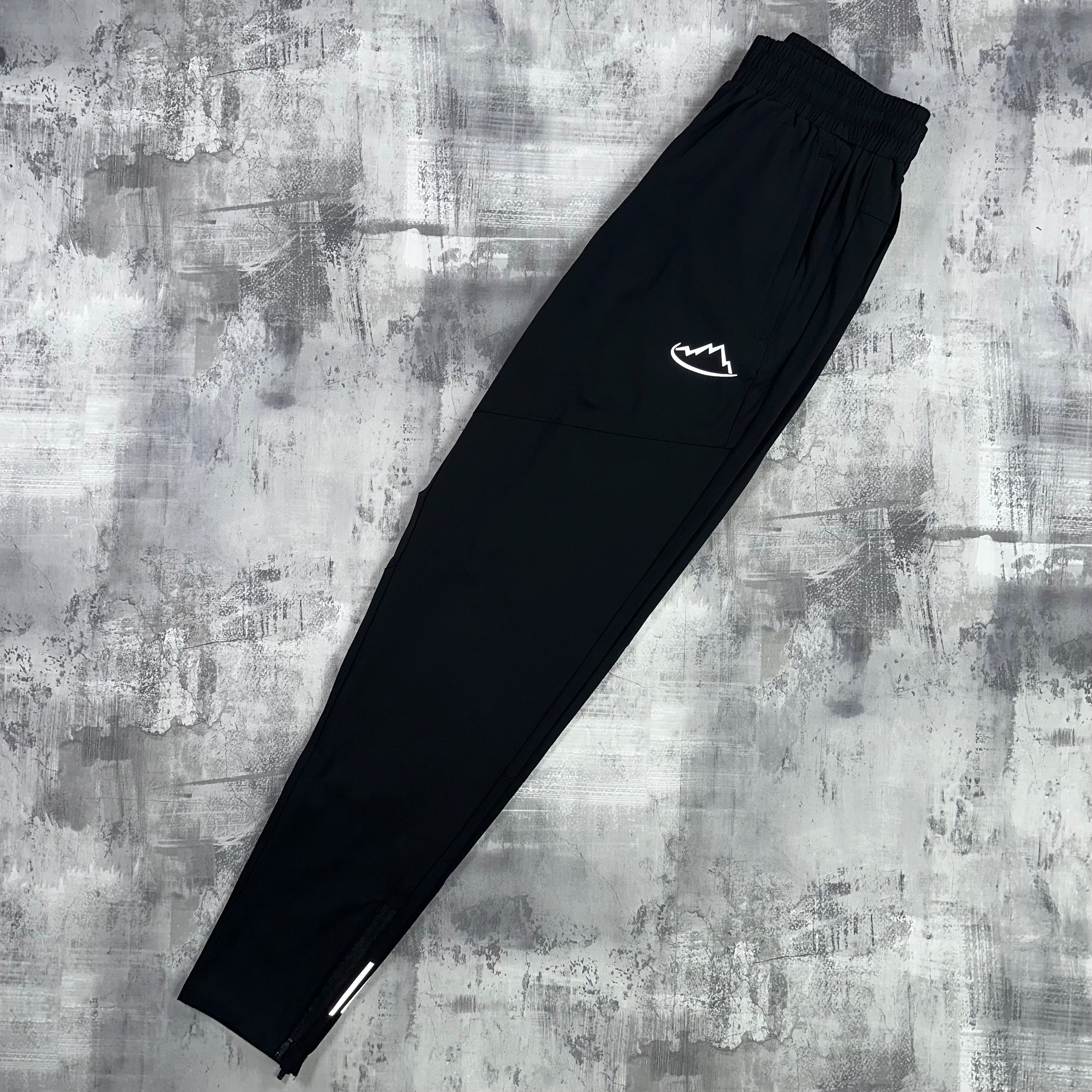 Adapt To woven pants Black