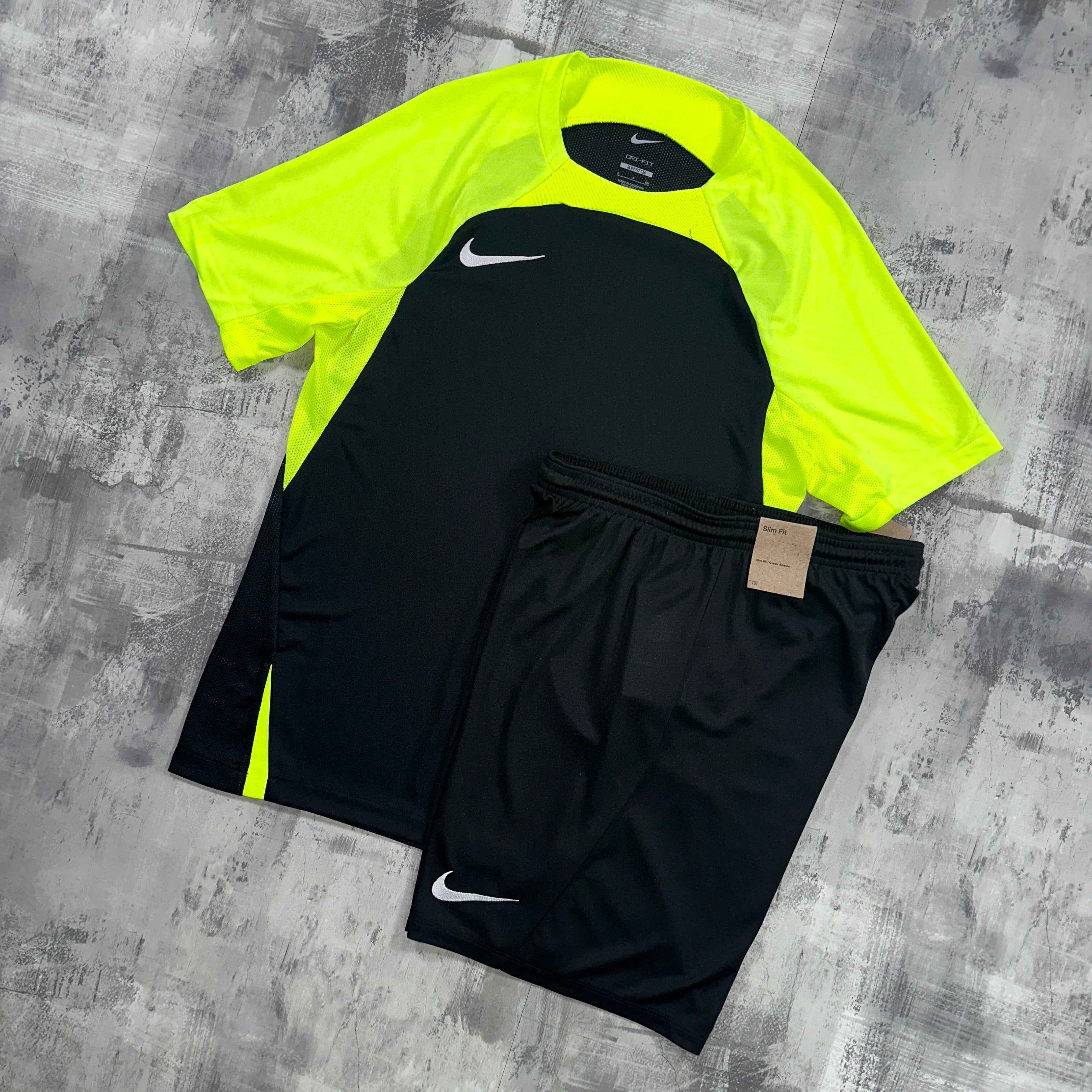 Nike Dri-Fit Strike set Black / Volt - t-shirt & shorts