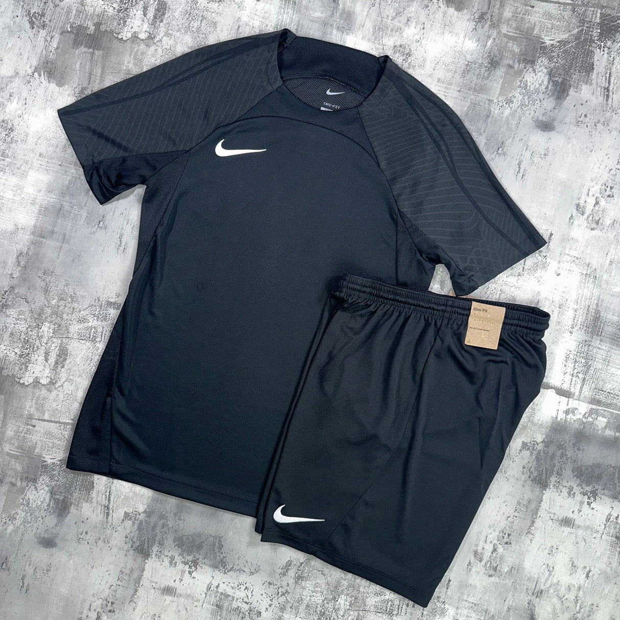 Nike Dri Fit Strike set Triple Black t shirt shorts The Tech Club