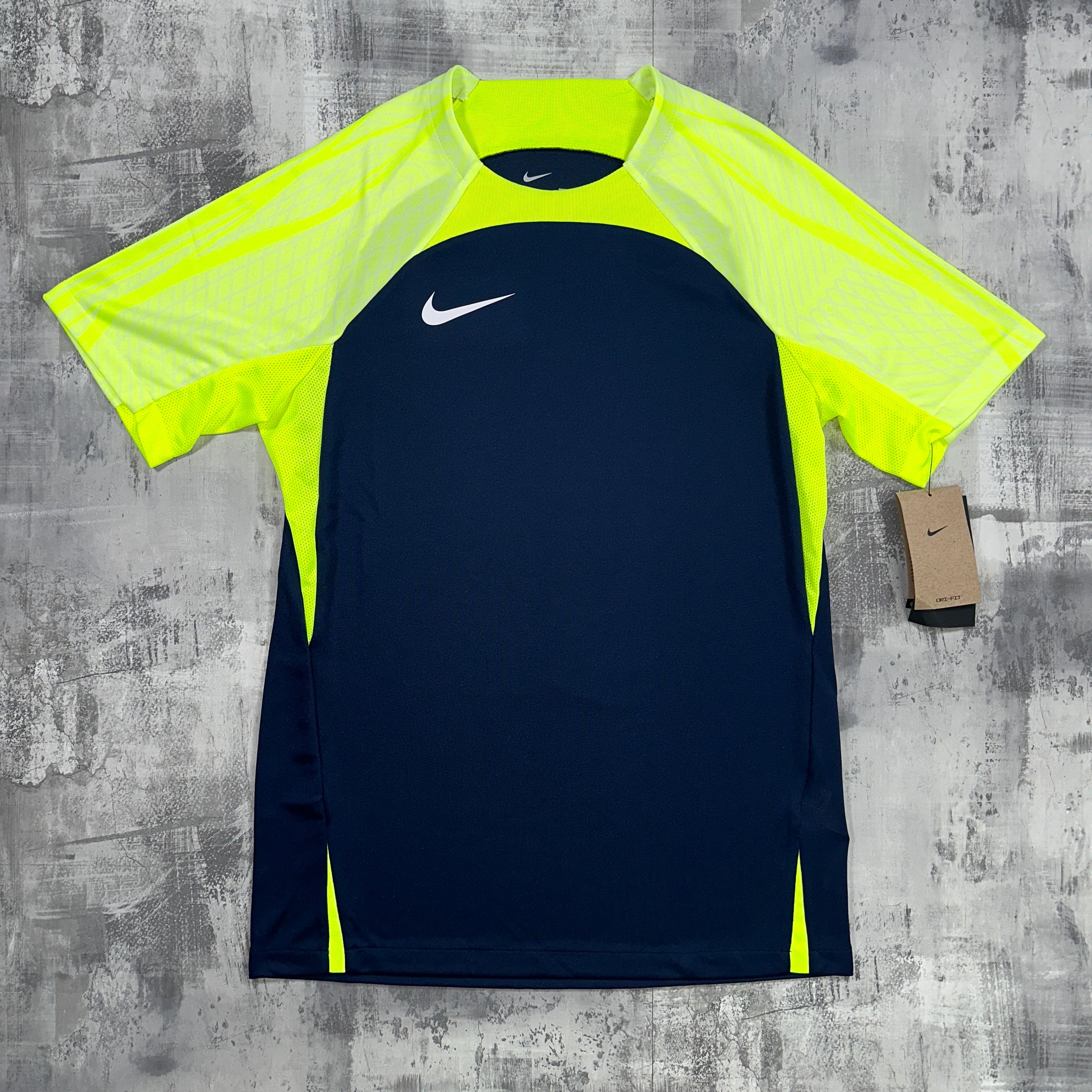 Nike strike tshirt Navy / Volt