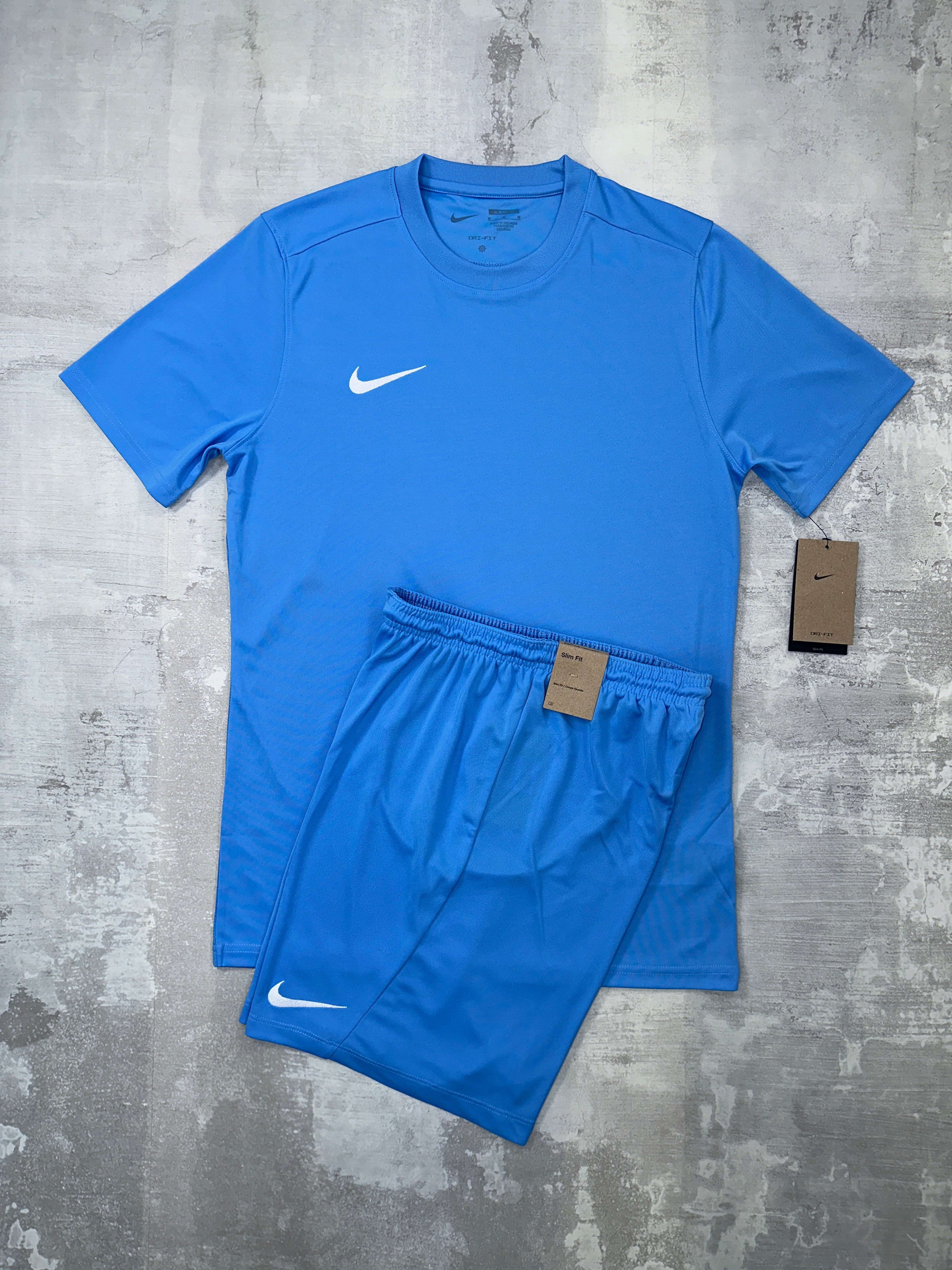 NIKE long sleeve / SHORT PANTS SETUP【M】 Nike Men's Stock Long Sleeve Windshirt – Midway Sports
