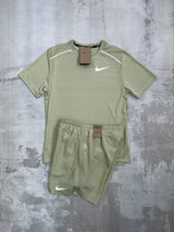 Nike Miler set Olive - t-shirt and shorts