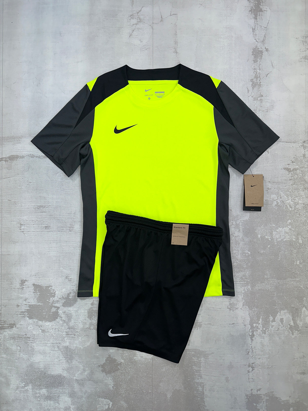 Nike Academy set Volt / Black - t-shirt and shorts