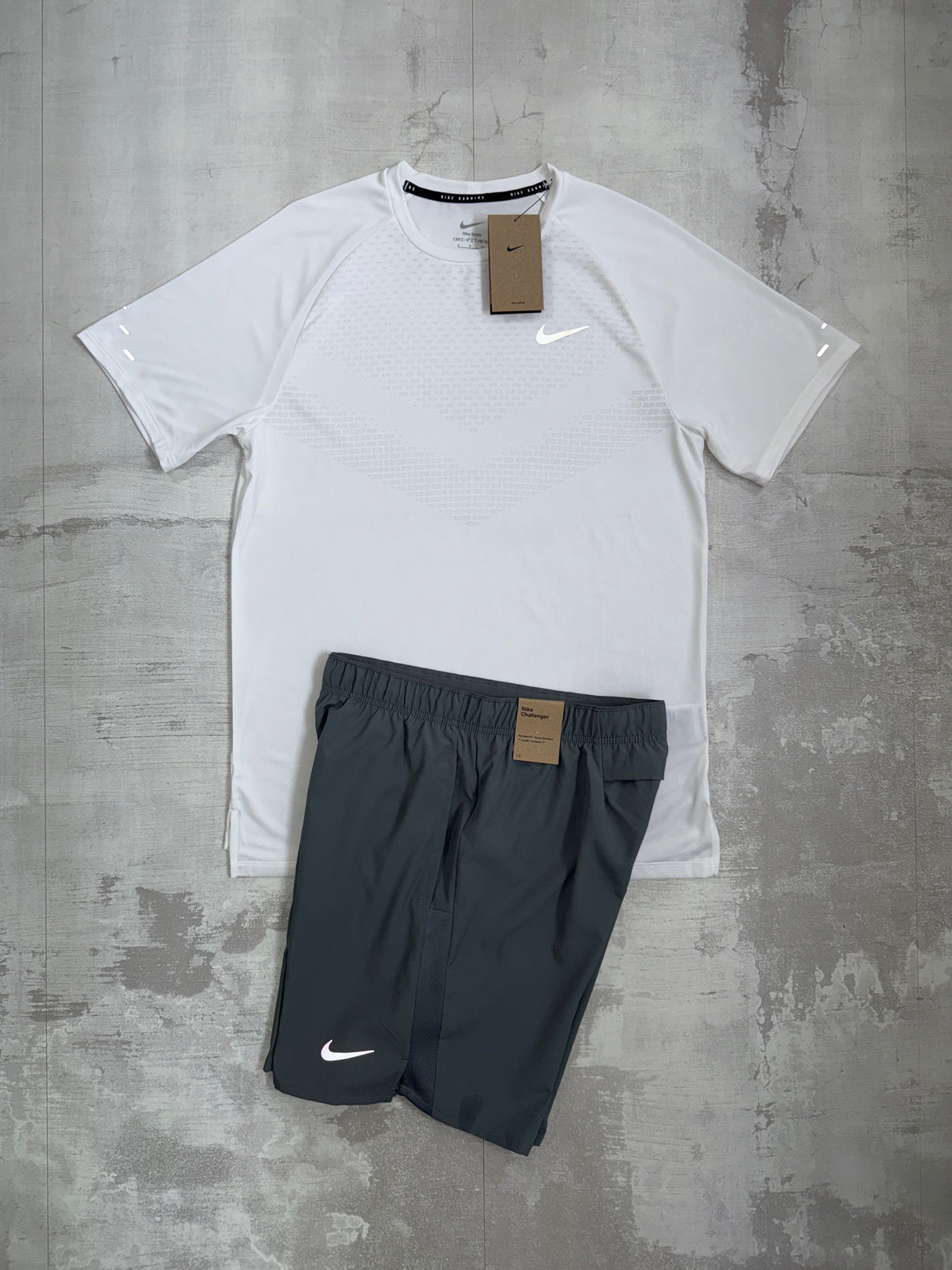 Nike ADV stride set White - t-shirt and shorts
