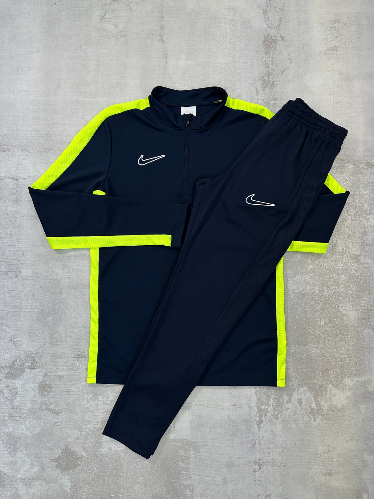 Nike Junior Academy set Navy / Volt - 1/2 Zip & Trousers