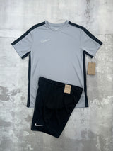Nike Junior Academy set Grey - t-shirt & shorts