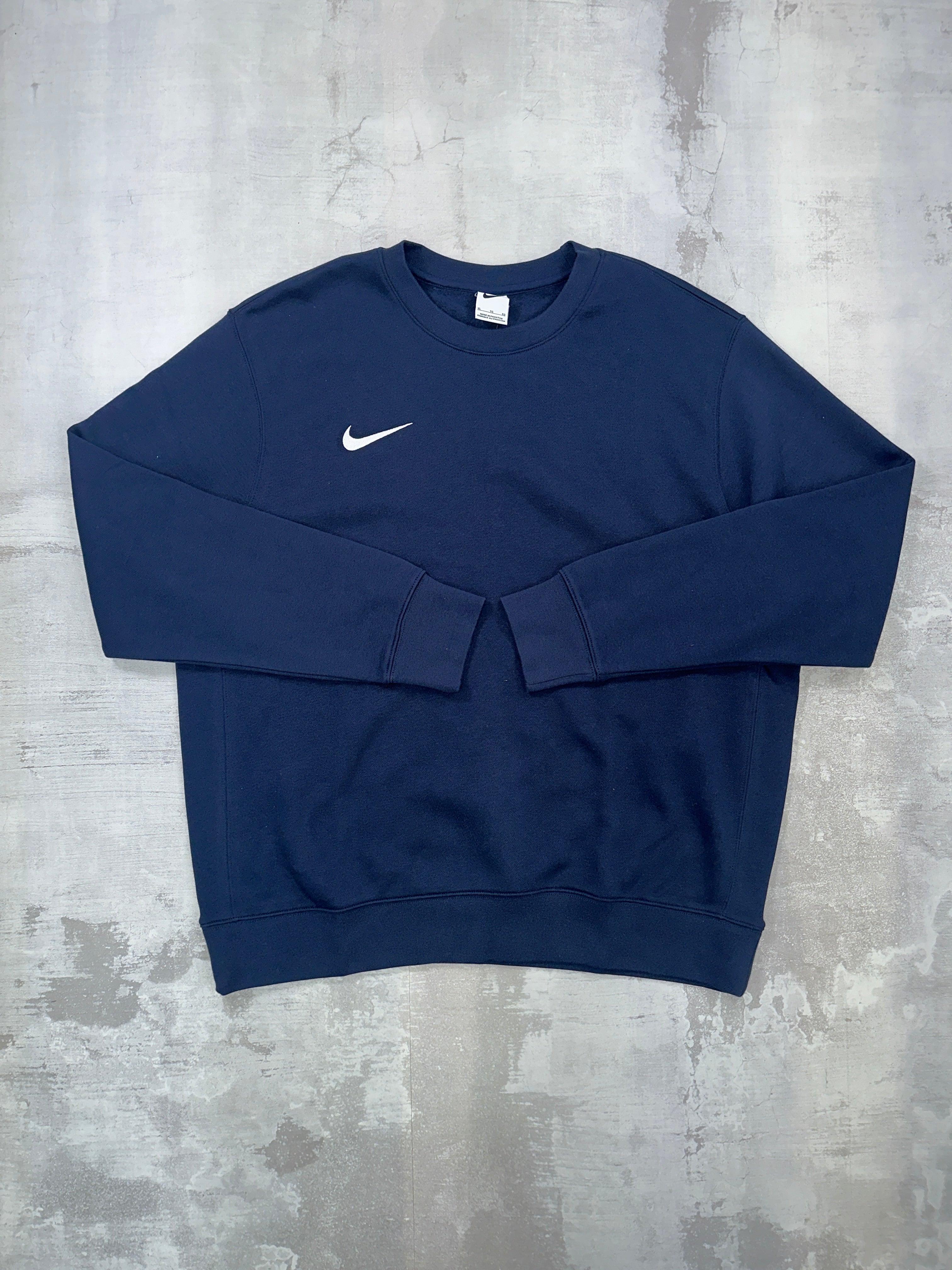 Nike Club Crewneck Navy – The Tech Club